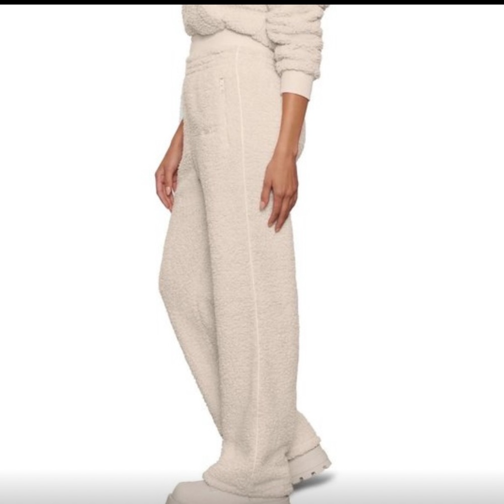 SKIMS Teddy Track Pants High Pile Fleece Bone